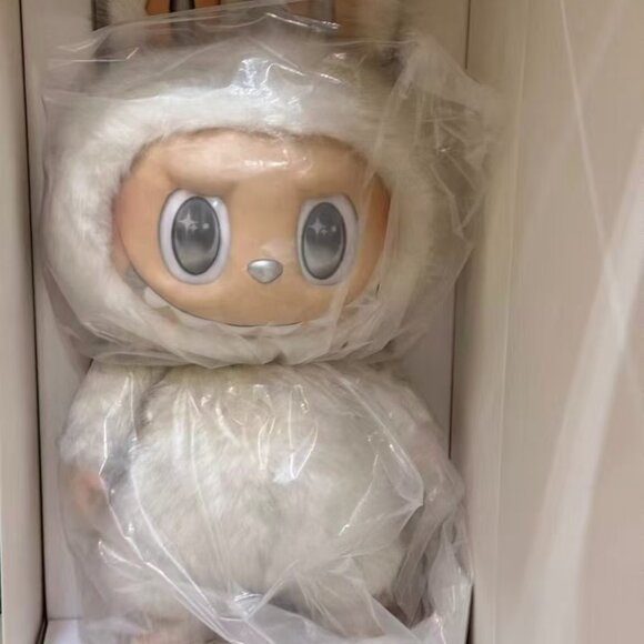 POP MART Other - ANGEL IN CLOUDS